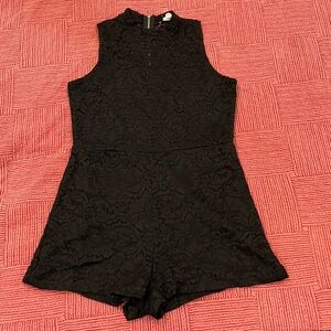 Garage women’s large Black Lace one piece shortsuit / romper